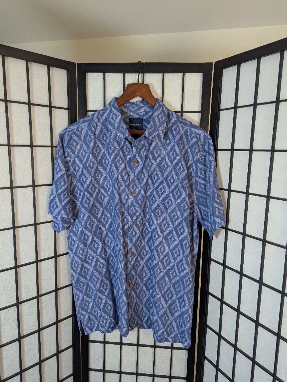 Tommy Bahama Silk Blend Resort Shirt 🌊